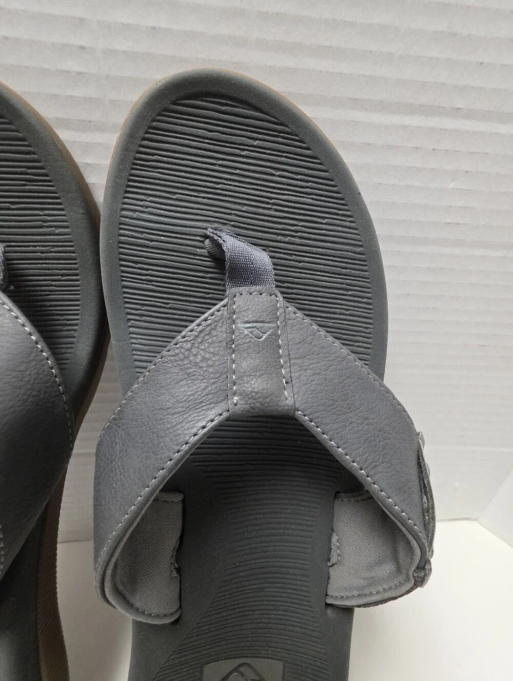 Reef Santa Ana Mens Gray Sandals Sz 9